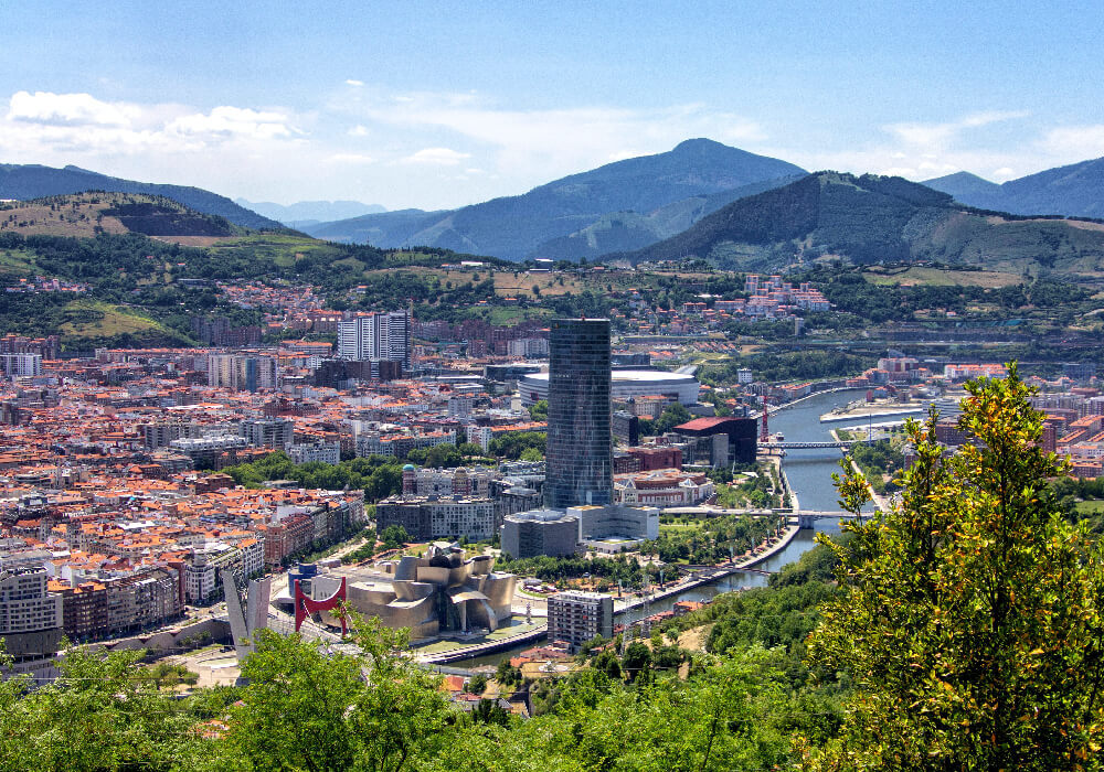 Bilbao una de las ciudades artísticas mas bellas del mundo.