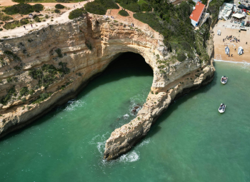 Singles a Huelva y Algarve en Reyes