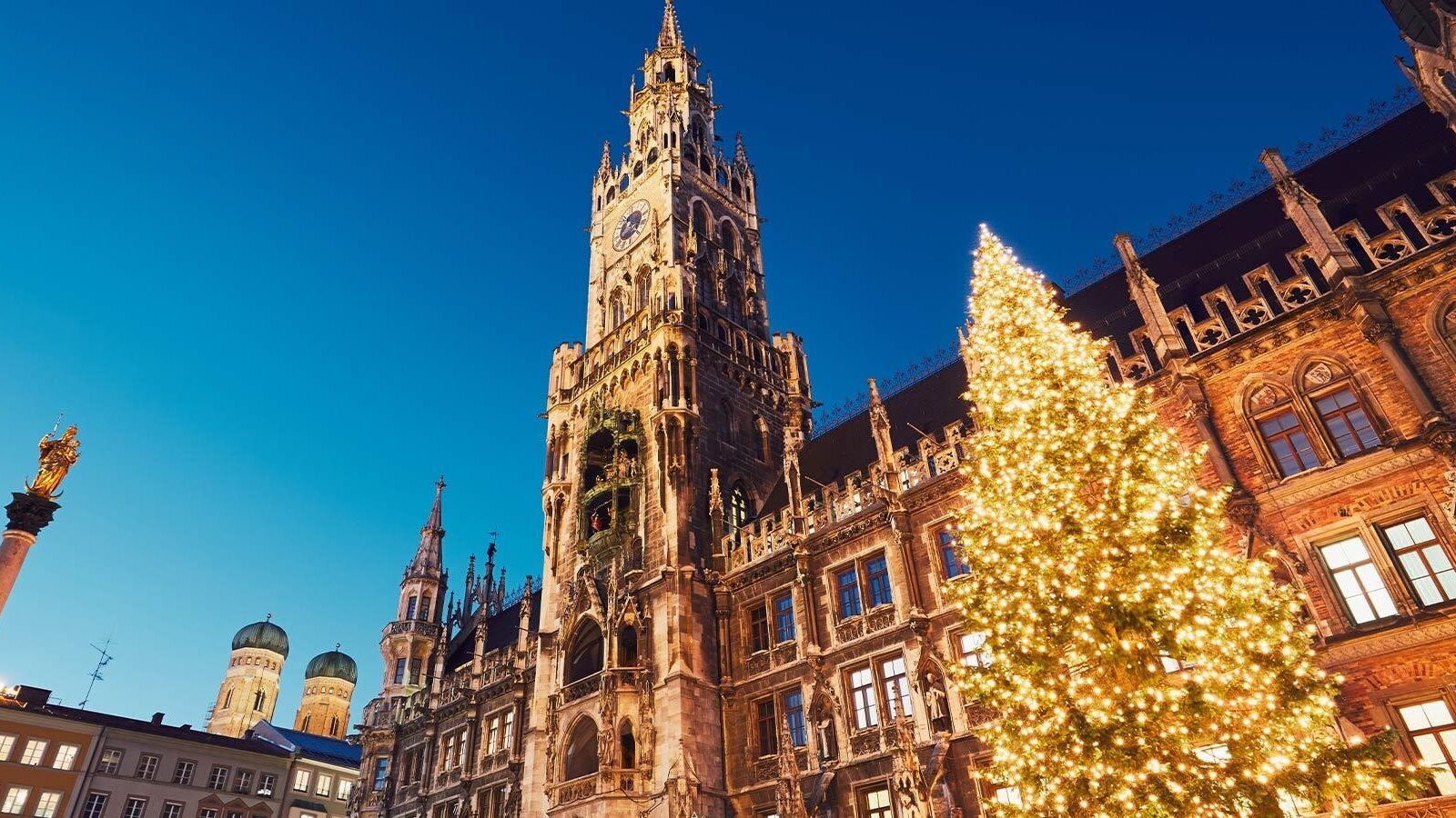 Mercadillos navideños en Múnich para Mayores de 60 años, con Neuschwanstein