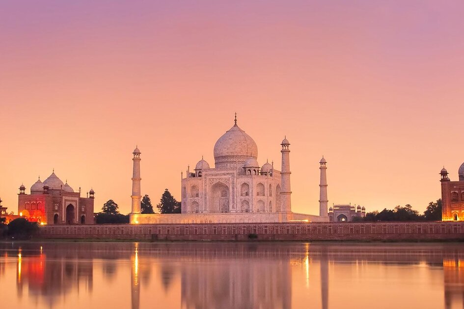Viaje a la India y Benarés para Mayores de 60 años: Delhi, Jaipur, Agra y el Ganges