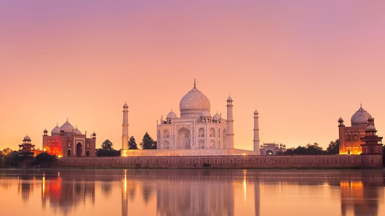 Viaje a la India y Benarés para Mayores de 60 años: Delhi, Jaipur, Agra y el Ganges