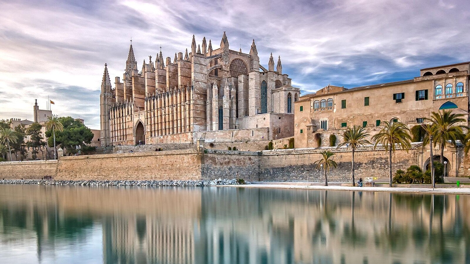 Viaje a Mallorca para Mayores de 60 años: Palma, Valldemossa, Sóller y Cuevas del Drach