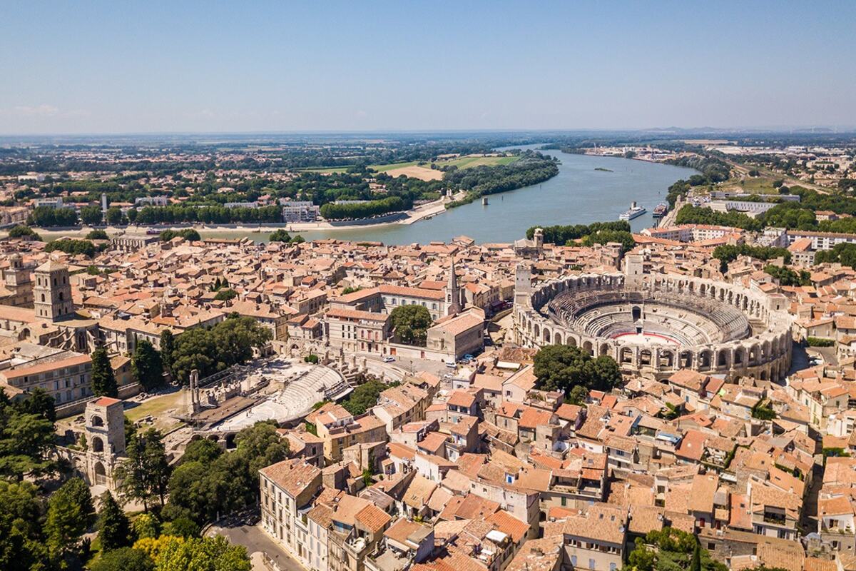 Arles