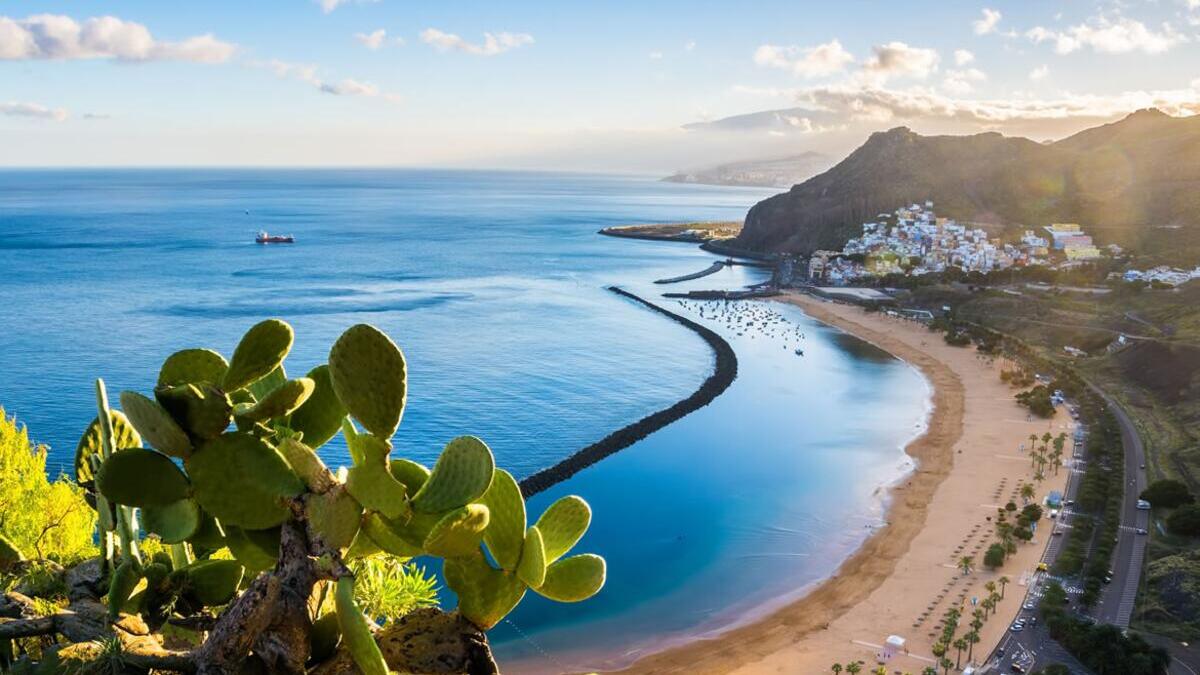 Tenerife, de la costa al Teide [year]