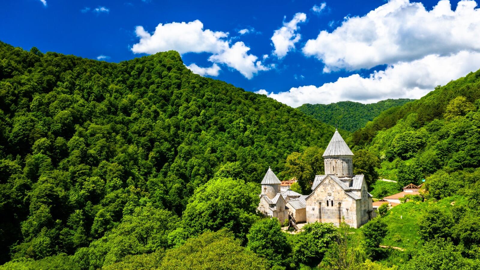 Tesoros de Georgia y Armenia: Mágicos Valles y Ciudades Históricas