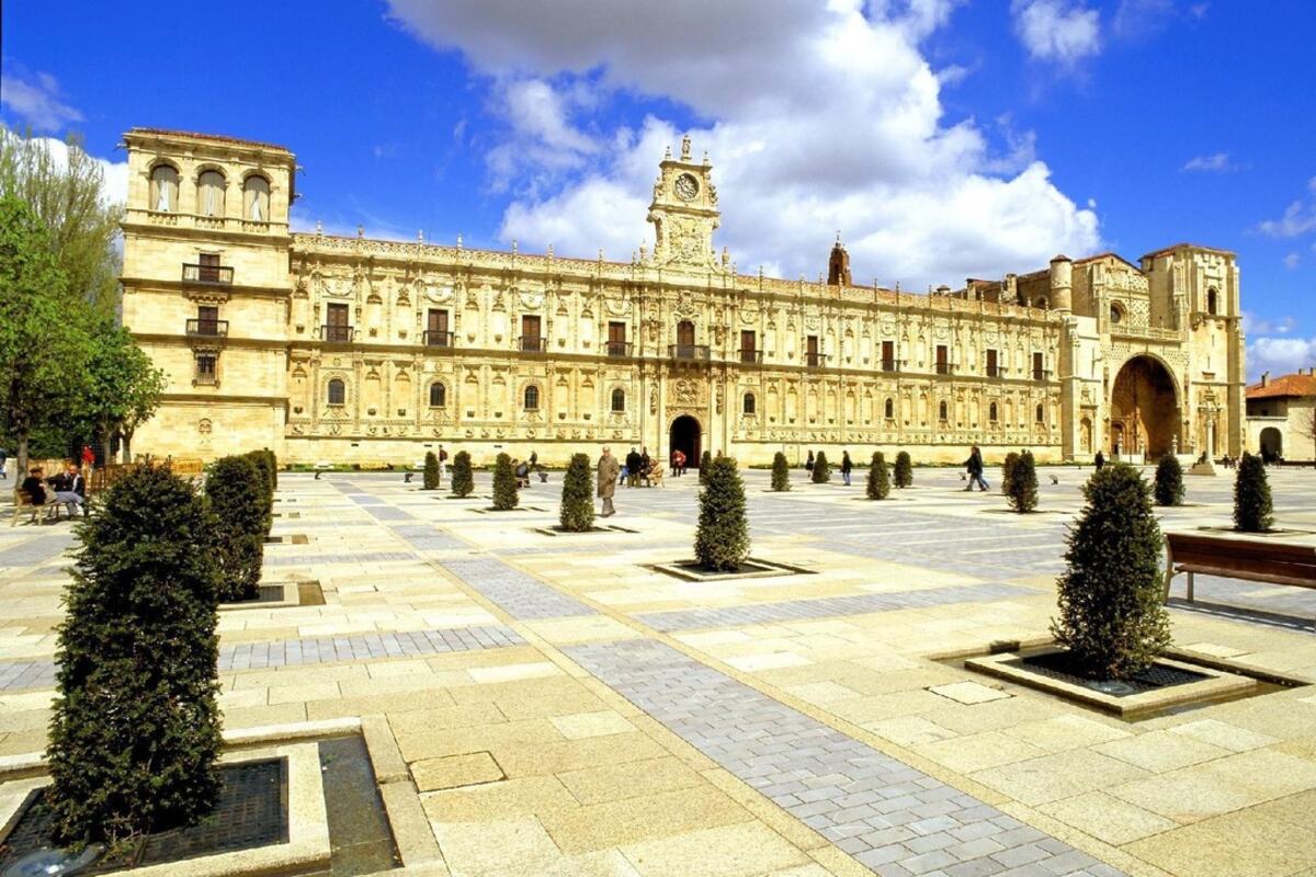 Hotel Parador de León
