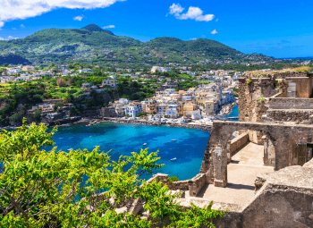 Viajes Italia 2026: Circuito por Isquia para Mayores de 60 años