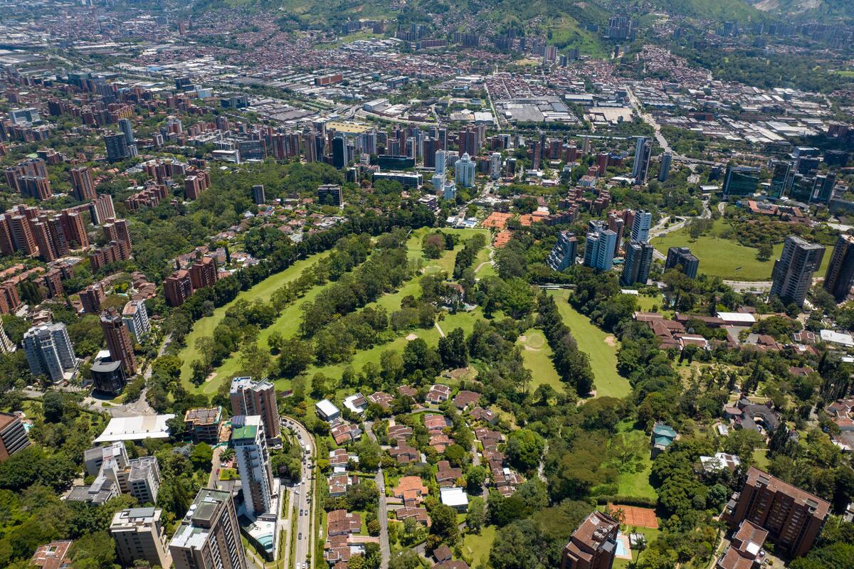 Medellín, Paisaje Cafetero y Cartagena