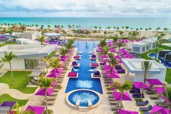 Planet Hollywood Adult Scene Cancun by Royalton · foto 2